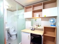 Small and Cozy Room 519 3th image