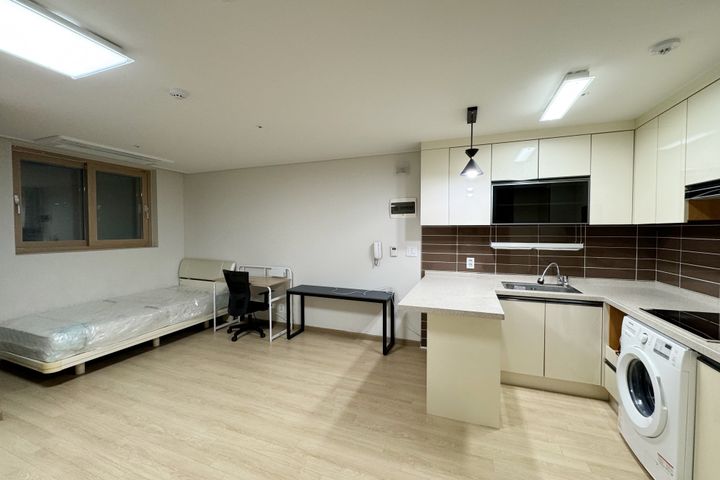 Pyeongtaek fully furnished studio apartment 3th image