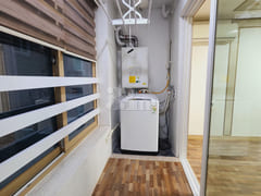 One-room apartment with a separate room near 12th image