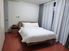 백개의 달 14번째 이미지