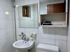 4-person room with 2 double beds 9th image