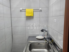 Room 503 10th image