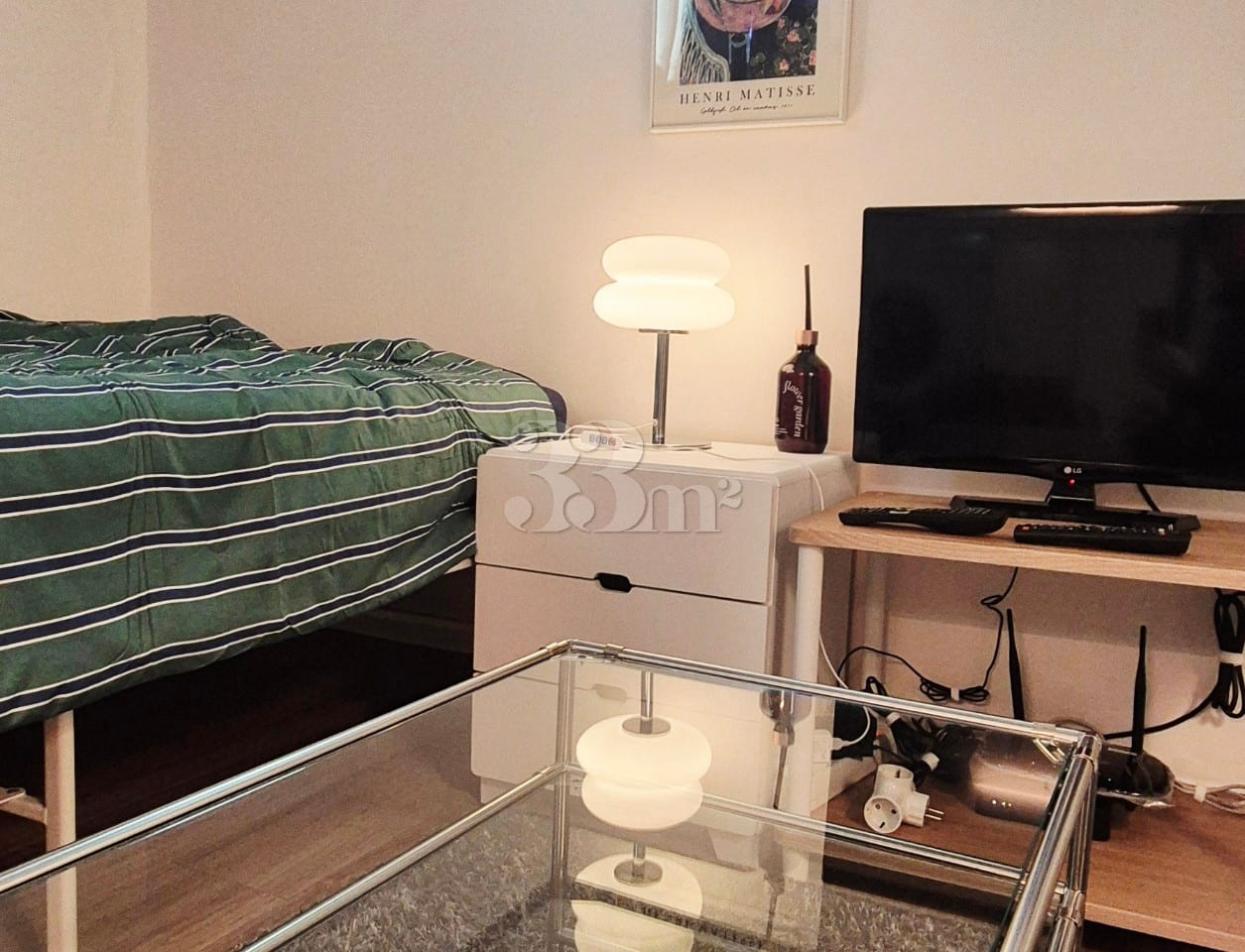 Clean, fully furnished 3-room apartment near  3th image