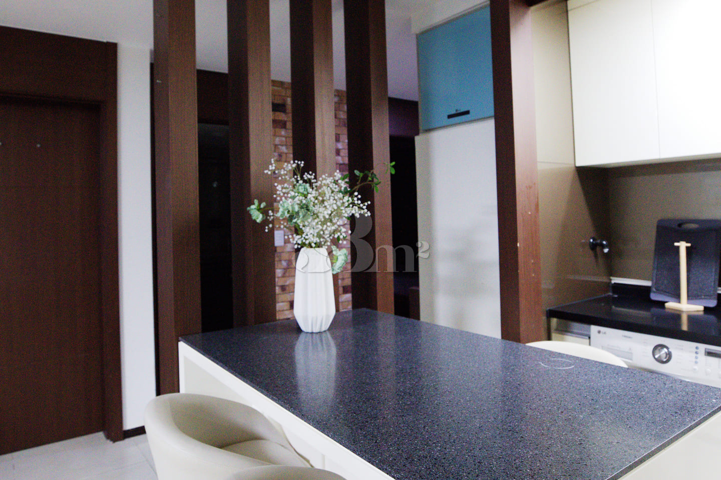 Luxurious three-bedroom, fully furnished 12th image