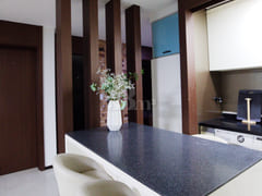 Luxurious three-bedroom, fully furnished 12th image