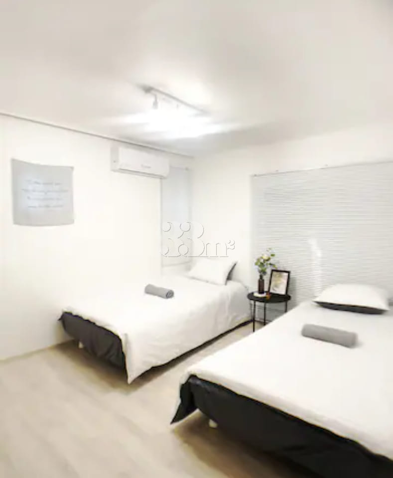 Gangnam Yeoksam Two-Bedroom Apartment with Fu 2th image