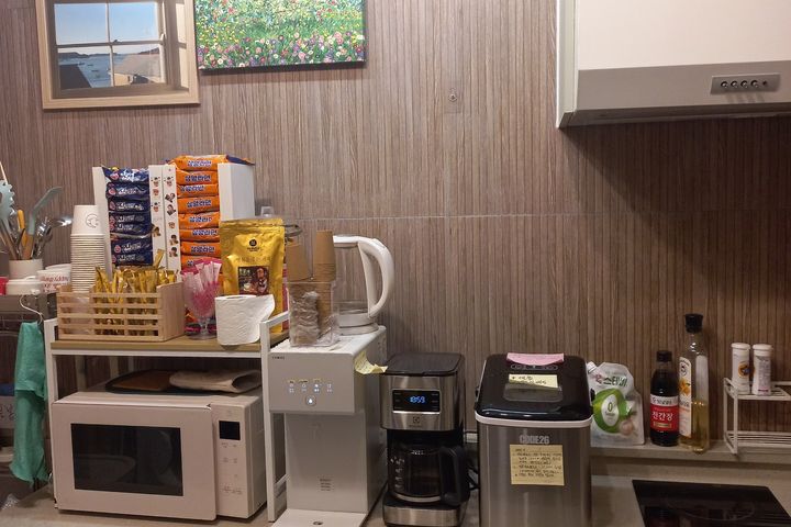 #401 Single Room, 4th Floor (Near Station) 17th image