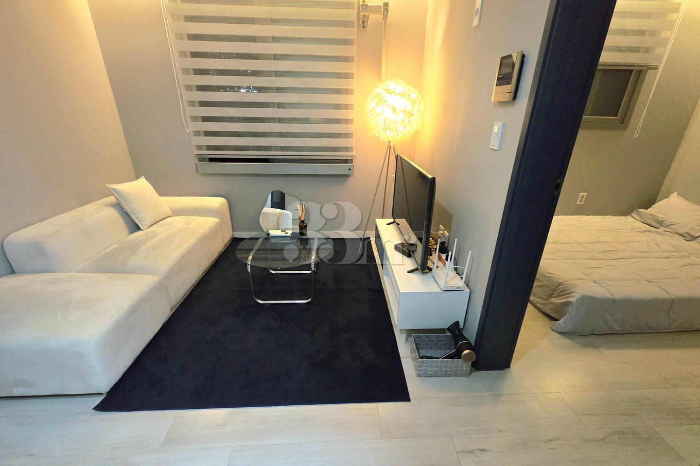 1 minute from the subway, 1 bedroom, 1 living 1th image
