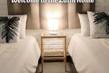 5 minutes from Saejeol Station / 3 queen beds