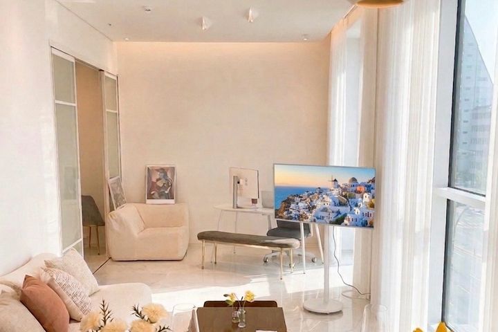 Newly built suite near Cheongdam Intersection 2th image