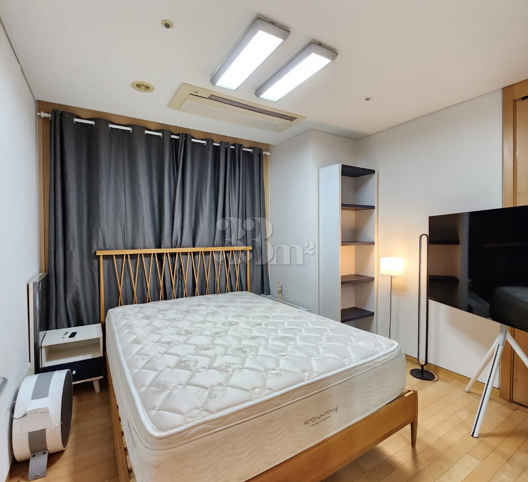 Renovated unit at Tower Palace 7th image