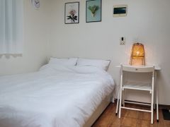 One-room apartment, 4th floor, 3 minutes from 0th image