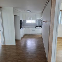 Private 3-Room Apartment in Ulsan Unit Image