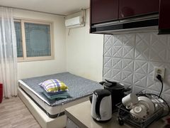 Room with pet and parking access 2th image