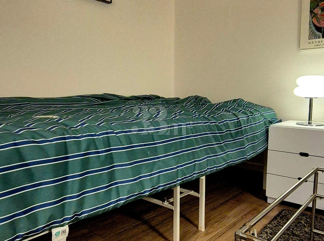 Clean, fully furnished 3-room apartment near  4th image
