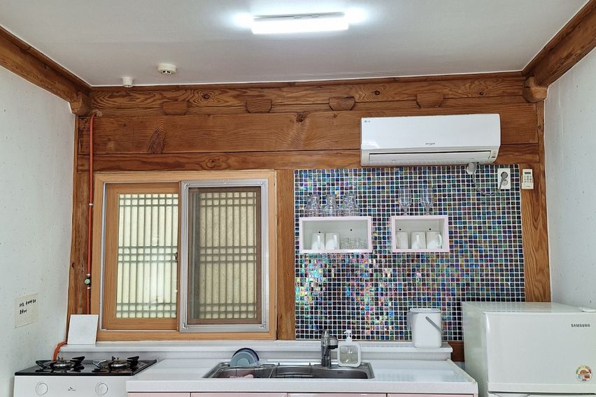 청산도 락 한옥 국화