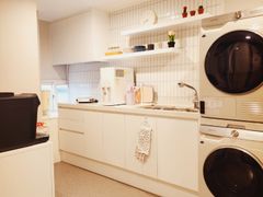 Newly built hotel-quality accommodation near 17th image