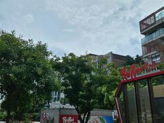 Walk to Hongik University Station 16th image