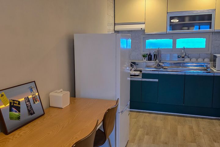 Fully furnished unit near Chungnam National U 1th image