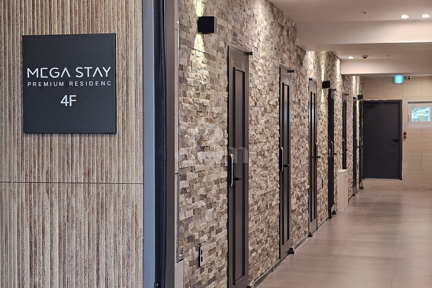 Newly built stay in Seocho, 25 years old 1th image