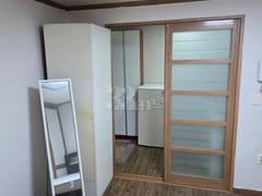 5 minutes from Duryu Station, spacious room 2th image