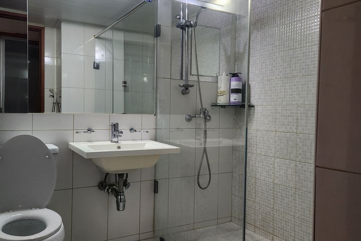 In front of Yatap Station / Duplex / Sleeps 6 4th image