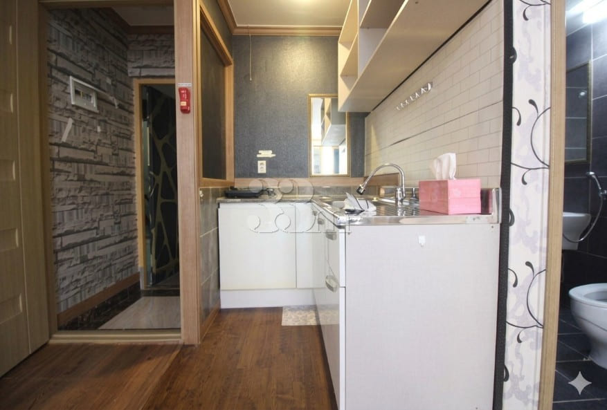 Studio apartment near POSCO 3th image