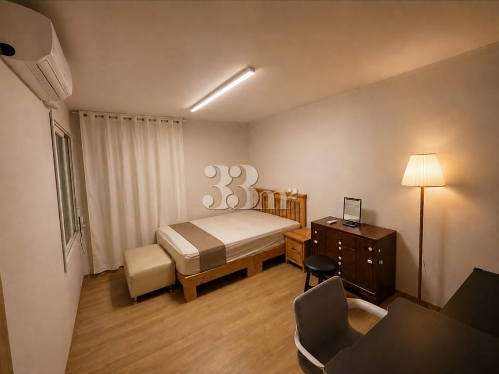 Large, detached 3-bedroom house in Bangbae, 1 10th image