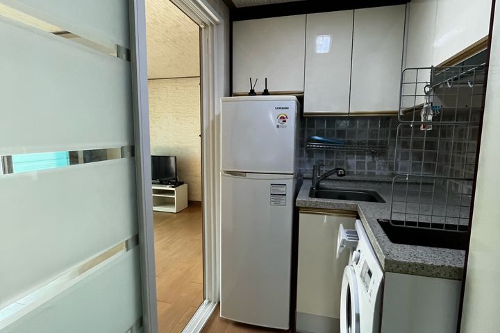Taean Studio ⛱️ Fully Furnished & Built-in Ap 4th image
