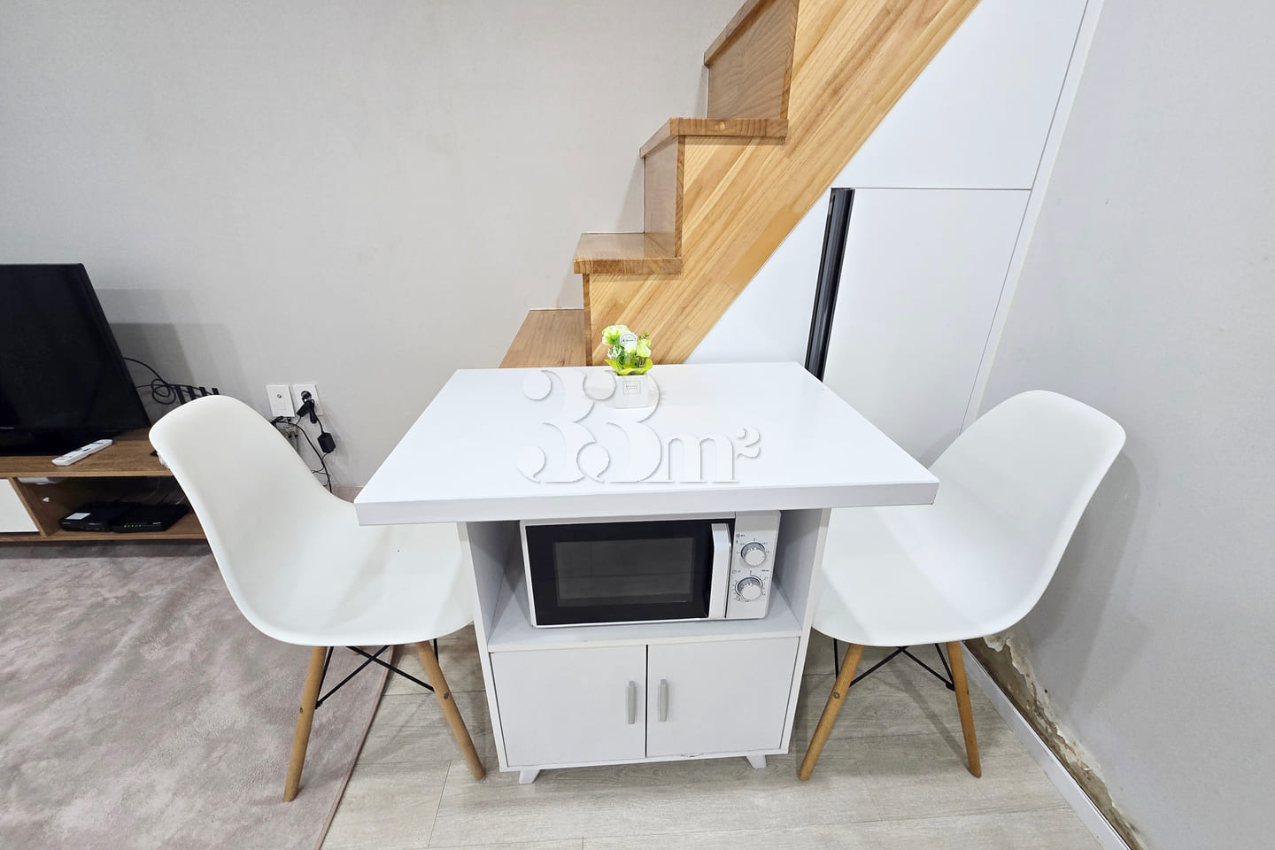 Remodeled, neat duplex 3th image