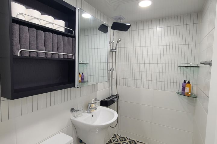 [2 Bedrooms/1 Living Room] ❤ Geumjeong Statio 15th image