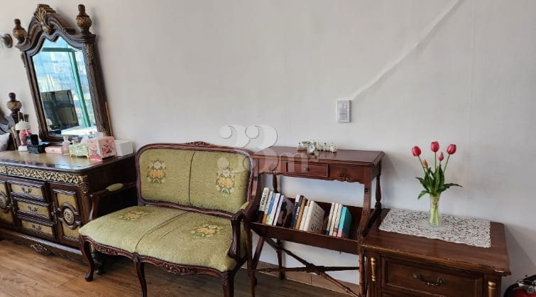 Luxury Room with Park View and Floor-to-Ceili 7th image