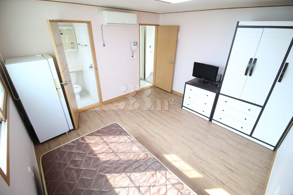 Yeonsan-dong E-Mart, fully furnished 4th image