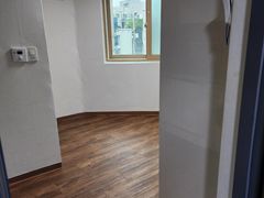 Hyunjeong Studio A 3th image