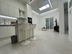 Brand-new two-room unit, parking available. 1th image