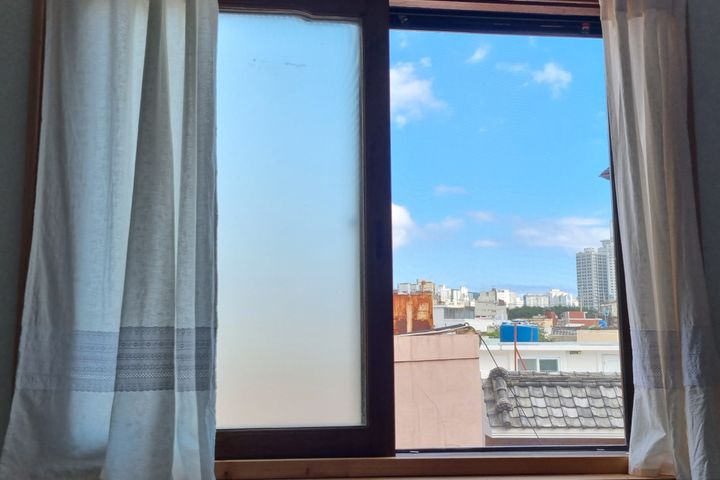 Studio apartment in Haeridan-gil, Haeundae-gu 6th image