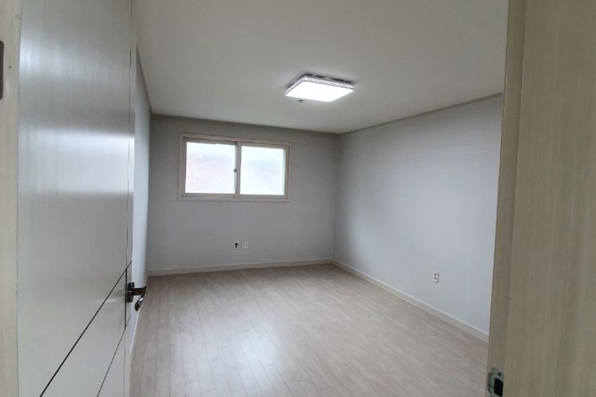 깨끗하고 교통이 편리C 5번째 이미지