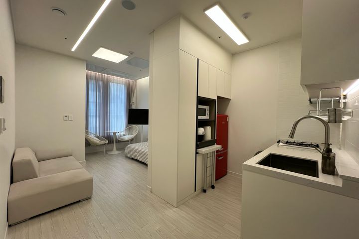 J5💛Fully-furnished Studio with a Great Vibe 1th image