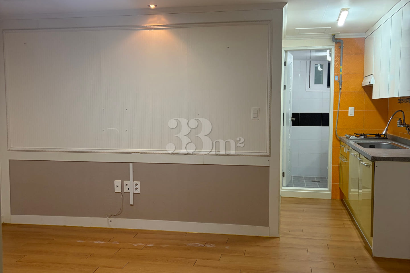 Room 303, Two-room 8th image