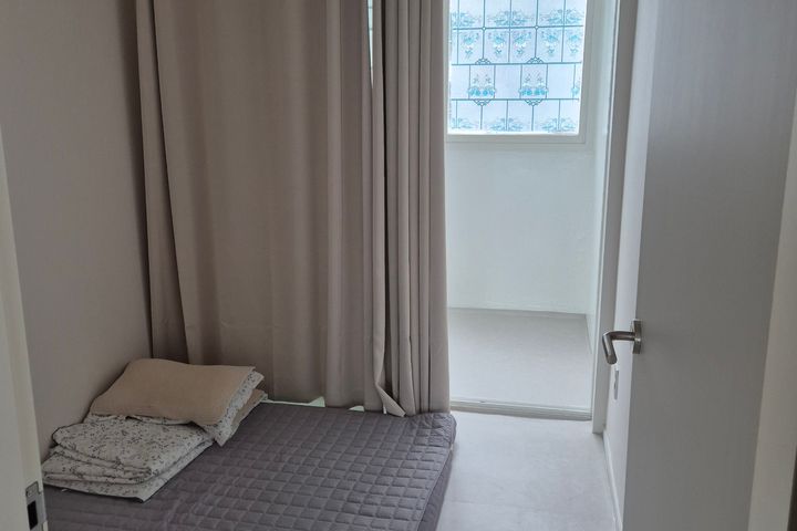 3-bedroom apartment with an ocean view 5th image