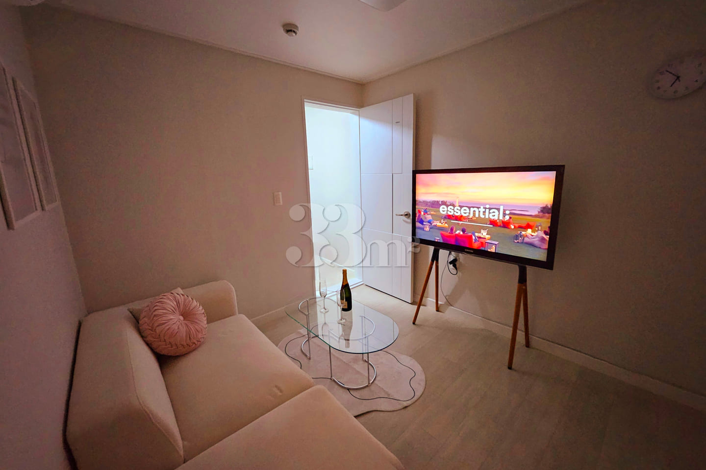 Free parking, 2 rooms, terrace 💕 7th image