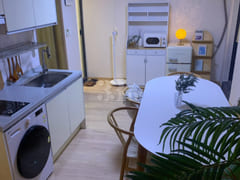 Spacious studio near Seoul Station 3th image