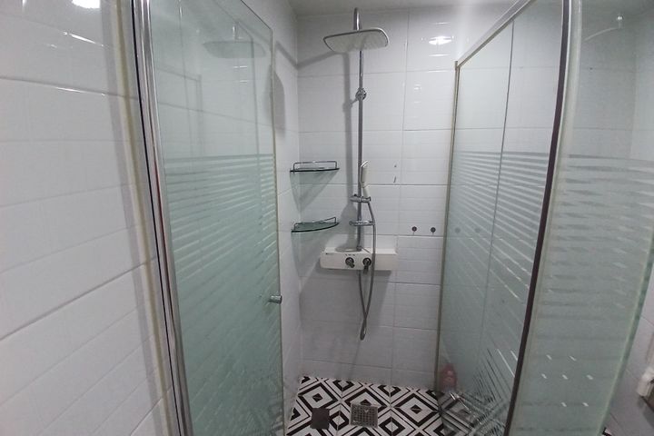 산과 계곡이 흐르는 집 2번째 이미지