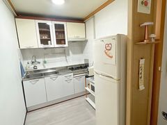 Two-room unit, 5-minute walk from the termina 7th image