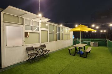 A pretty rooftop in Seongsu-dong