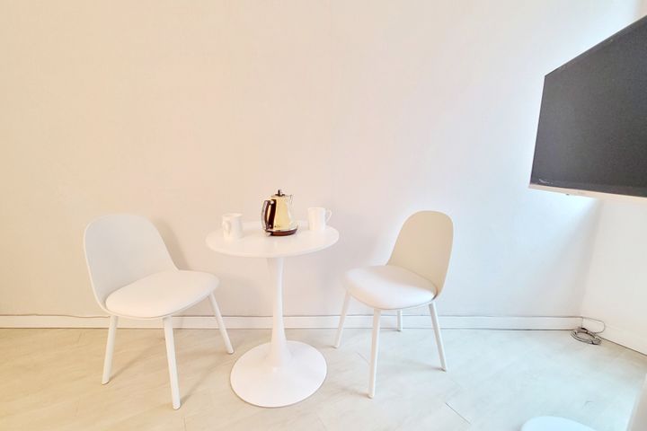 🤵 Fully-furnished unit near Sinchon Station  6th image