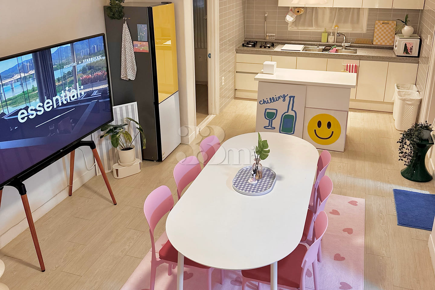 1 minute from Hapjeong Station / Spacious hom 4th image