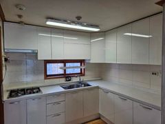 40-pyeong apartment with 4 large rooms 2th image