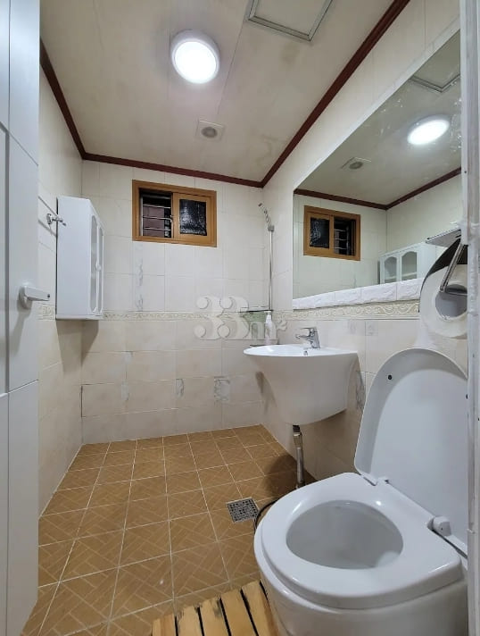 1.5-room apartment for couples near Sinnonhye 4th image