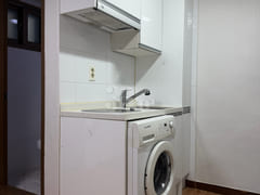 Room 102 1th image